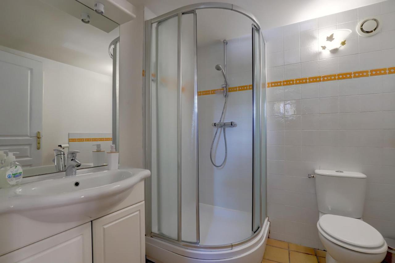 Gîte la grappe Occitane - 14 personnes - piscine privée Ambres Esterno foto