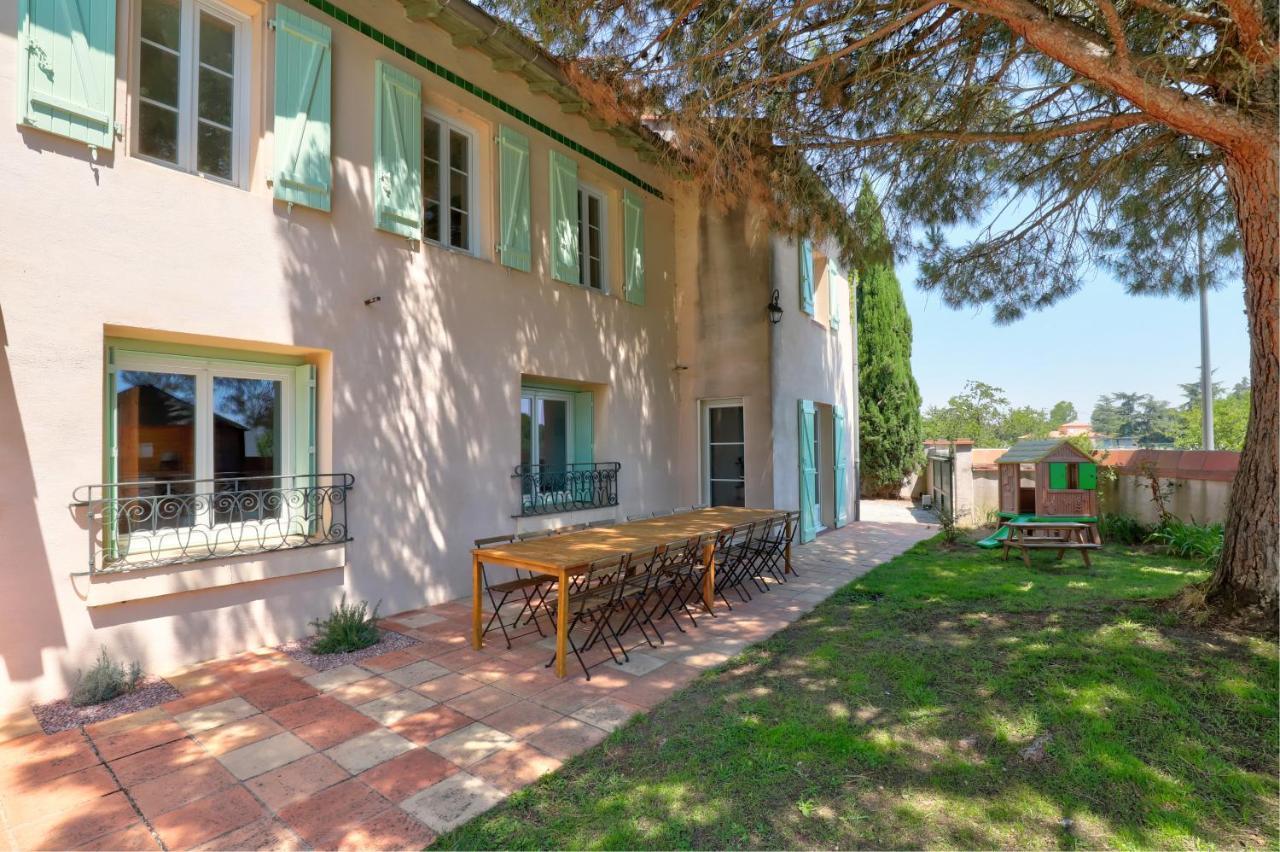 Gîte la grappe Occitane - 14 personnes - piscine privée Ambres Esterno foto